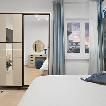 Victoriei Avenue Gem *