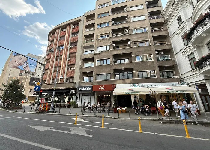 Victoriei Avenue Gem * Bucharest