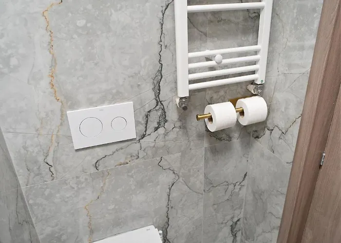 Victoriei Avenue Gem * Бухарест